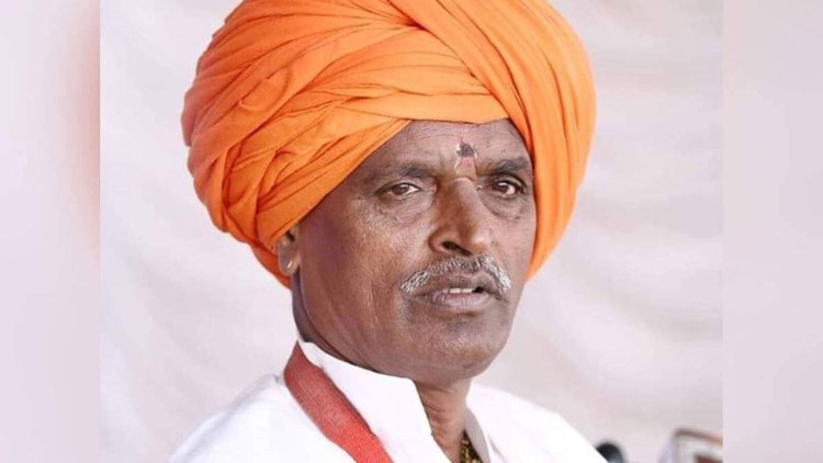 इंदुरीकर महाराजांचा भावनिक निर्णय : मुलीवरील टीकेमुळे कीर्तन सोडण्याची केली घोषणा