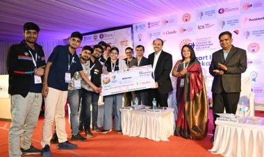 अर्थपूर्ण समस्या सोडवण्यासाठी त्याची ‘जबाबदारी’ घेतली पाहिजे - दीपक जोशी