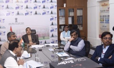 ठेकेदाराला काळ्या यादीत टाका, काम पूर्ण होईपर्यंत टोल वसुली करू नका खा. महाडिकांची मंत्री गडकरींकडे मागणी