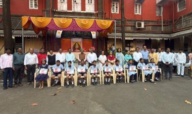 शिष्यवृत्ती परीक्षा राज्य गुणवत्ता यादीत आलेल्या 10 विद्यार्थ्यांचा सत्कार