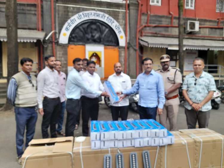 आ. अमल महाडीक यांच्याकडून एक हजार एलईडी दिवे महापालिकेकडे सुपूर्त