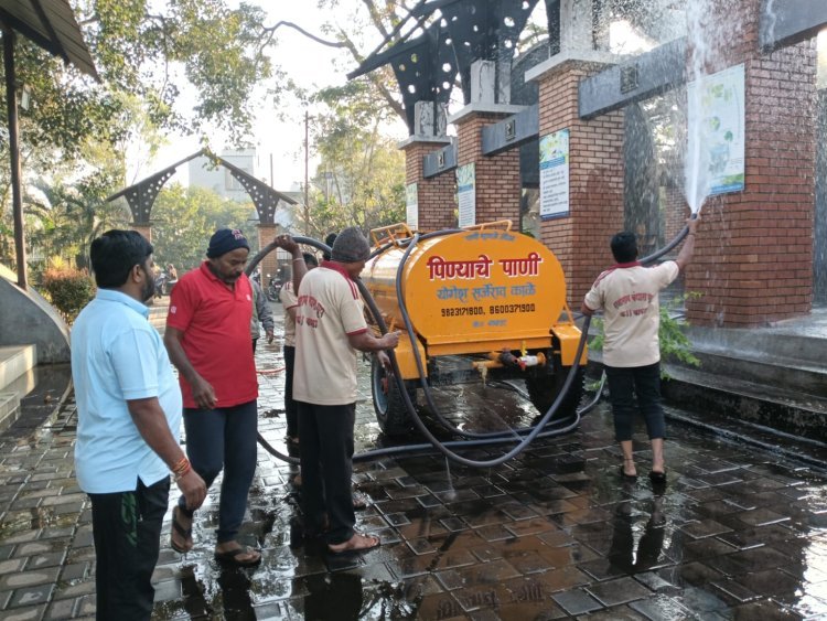 स्मशानभूमी स्वच्छतेसाठी राजाराम बंधारा ग्रुपचा पुढाकार