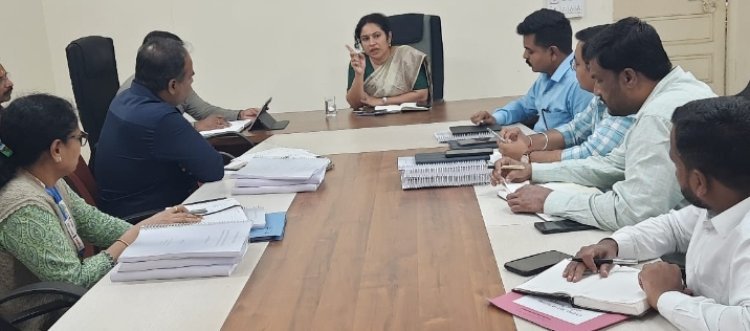 मुख्य निवडणूक कार्यालयात सर्व निवडणूक निर्णय अधिकाऱ्यांची बैठक संपन्न