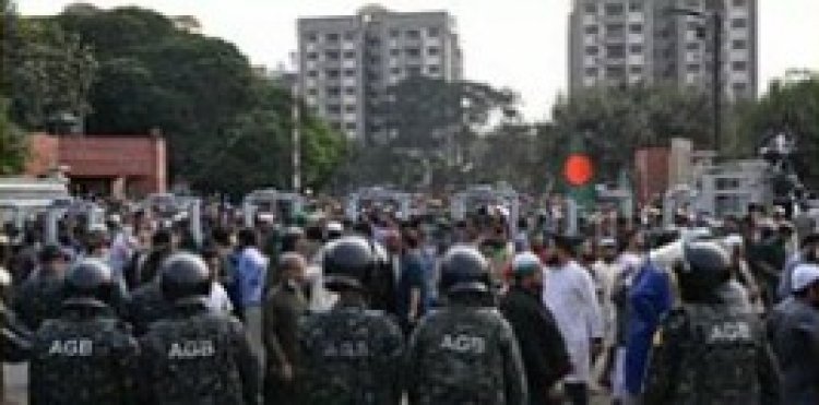 बांगलादेशात राजकीय हिंसाचार वाढला ; युवा नेत्यावर केला गोळीबार