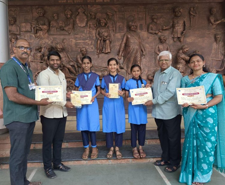 पवार ट्रस्टच्या पत्रलेखन स्पर्धेत श्रेया सुतार प्रथम