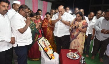 कडगावात अजितदादांना श्रद्धांजली वाहताना मंत्री हसन मुश्रीफ झाले निशब्द आणि निस्तब्ध.....!