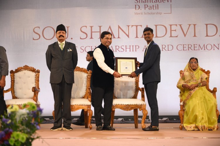 मेरीट स्कॉलरशिपमुळे विद्यार्थ्यांना आत्मसन्मान व नवी उर्जा - डॉ. वेदप्रकाश मिश्रा