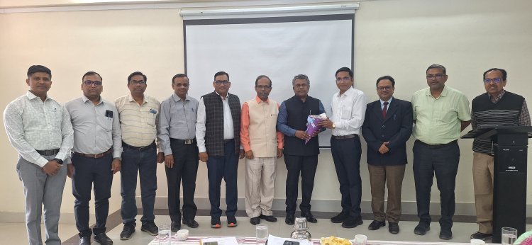 डी.वाय. पाटील विद्यापीठाच्या मोहन जाधव यांना पीएच.डी.