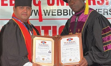 डॉ. धैर्यशील पवार यांना कायरोप्रॅक्टर ही आंतरराष्ट्रीय पदवी