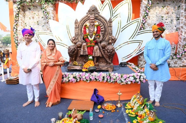 शाहू ग्रुप व  शिवजयंती लोकोत्सव समितीच्यावतीने शिवजयंती साजरी