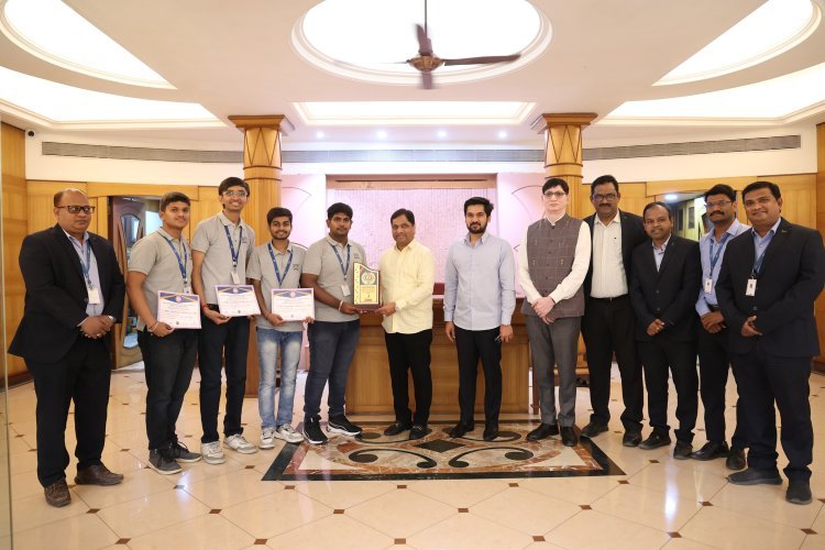 डॉ डी.वाय.पाटील पॉलीटेक्निकची बॅडमिंटनमध्ये विजेतेपदाची हॅट्ट्रिक