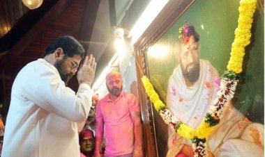 एकनाथ शिंदेंनी आनंद दिघेंना केले अभिवादन,जपली परंपरा