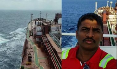 बाजूच्या जहाजावर हल्ला, सांगलीच्या अजितने सांगितली आपबिती