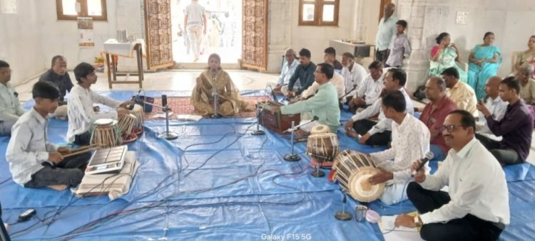 अभंग-भक्तीगीतांच्या सुरेल मैफिलीने श्रीराम मंदिरात जन्मोत्सवास प्रारंभ