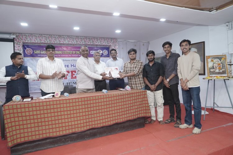 डी. वाय. पाटील आर्किटेक्चरचा 'ऊर्जा कार्यक्षम बस स्टॉप' प्रथम