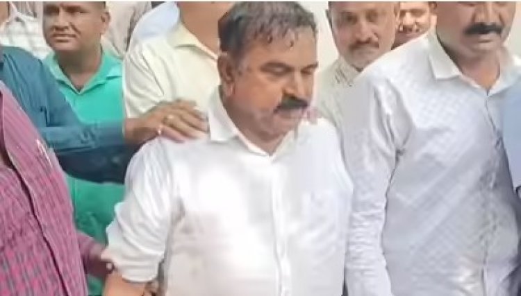 भोंदूबाबा अशोक खरातसोबतचा माजी खासदाराचा व्हिडीओ व्हायरल