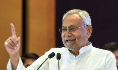 नितीश कुमार तब्बल 21 वर्षांनी आपले नशीब आजमावण्यासाठी दिल्लीत परतले