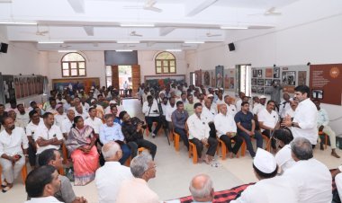 शक्तिपीठ महामार्ग अलाइनमेंट बदल नको संपूर्ण महामार्ग रद्द करा