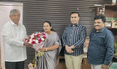 मंत्री चंद्रकांत पाटलांचे  जि. प.अध्यक्षा शिल्पा खोत यांना निधीबाबत आश्वासन