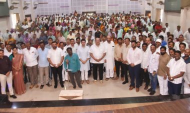 निराधारांना आधार देण्याचे काम मंत्री हसन मुश्रीफ यांनी केले