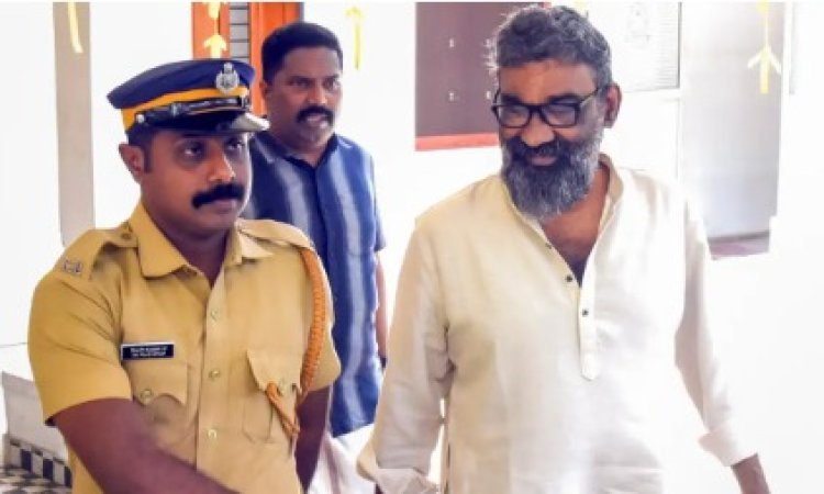 प्रसिद्ध दिग्दर्शकाच्या अडचणीत वाढ, अभिनेत्री तक्रारीत काय म्हणाली?