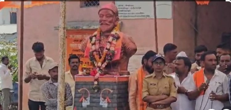 राज्यभरात विनापरवाने पुतळे कोण बसवतंय? अंजनगाव खेलोबातील मास्टरमाईंड सापडला