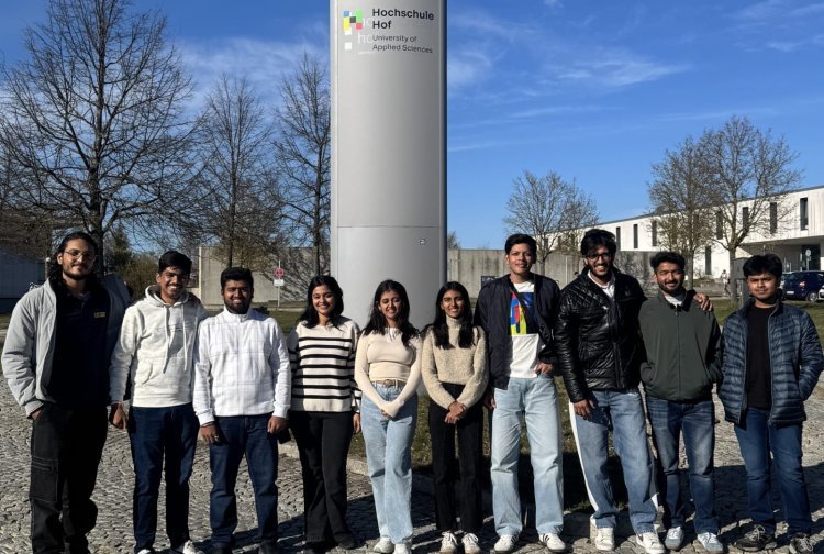 डीकेटीईच्या १० विद्यार्थ्यांची हॉफ विद्यापीठ,जर्मनी येथे गुणवत्तापूर्ण कामगिरी