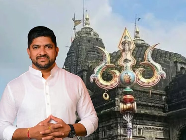 शरद पवार गटाच्या नेत्याला बेड्या; त्र्यंबकेश्वर मंदिर दर्शनात काळाबाजार