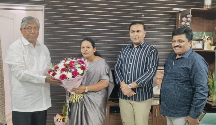 मंत्री चंद्रकांत पाटलांचे  जि. प.अध्यक्षा शिल्पा खोत यांना निधीबाबत आश्वासन