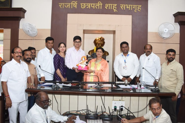 महापालिकेच्या सर्वसाधारण सभेत गुणीजनांचा सत्कार