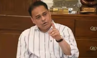 निधी वाटपावर इशारा; अनुपस्थितीवर अमित साटमांचा नगरसेवकांना दम