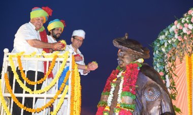 कागलमध्ये राजर्षी छत्रपती शाहू महाराजांच्या पूर्णाकृती पुतळ्याचे जल्लोषात स्वागत