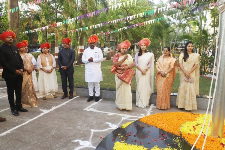 जिल्हा परिषदेत महाराष्ट्र दिन उत्साहात साजरा