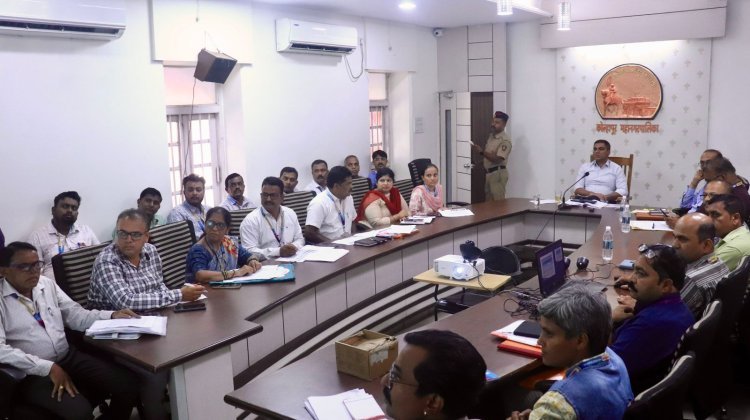 घरफाळा वसुली वाढविण्यासाठी तातडीने कार्यवाही करा- आयुक्त डॉ. राजेंद्र भारुड