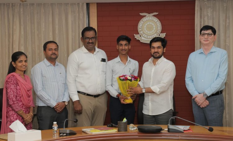 डी.वाय.पी पॉलिटेक्निकच्या योगेश घुलेची 'गुगल स्टुडन्ट अँबेसिडर ' म्हणून निवड