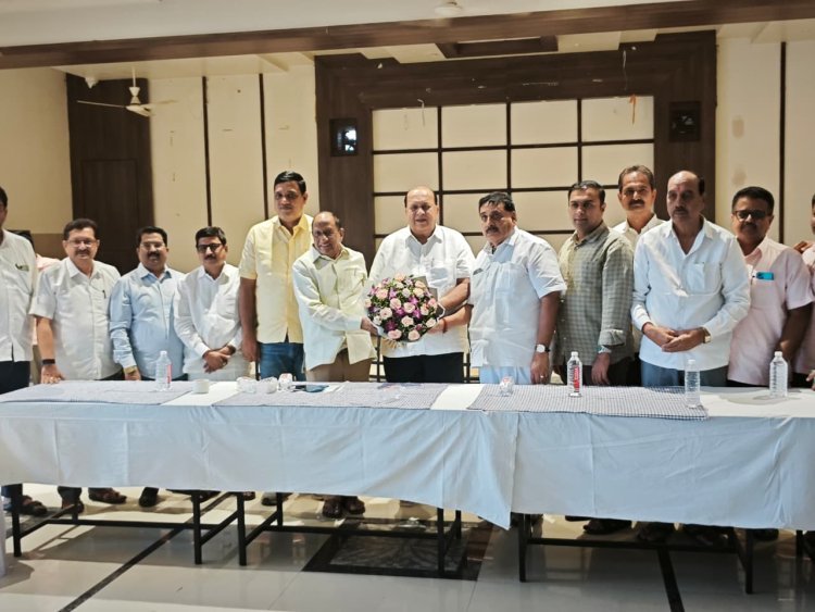 मंत्री हसन मुश्रीफ यांना बकरी ईदनिमित्त मान्यवरांसह नागरिकांच्या शुभेच्छा