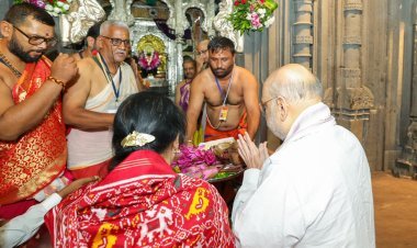 केंद्रीय गृहमंत्री अमित शहा यांनी सपत्नीक घेतले श्री अंबाबाई महालक्ष्मीचे दर्शन