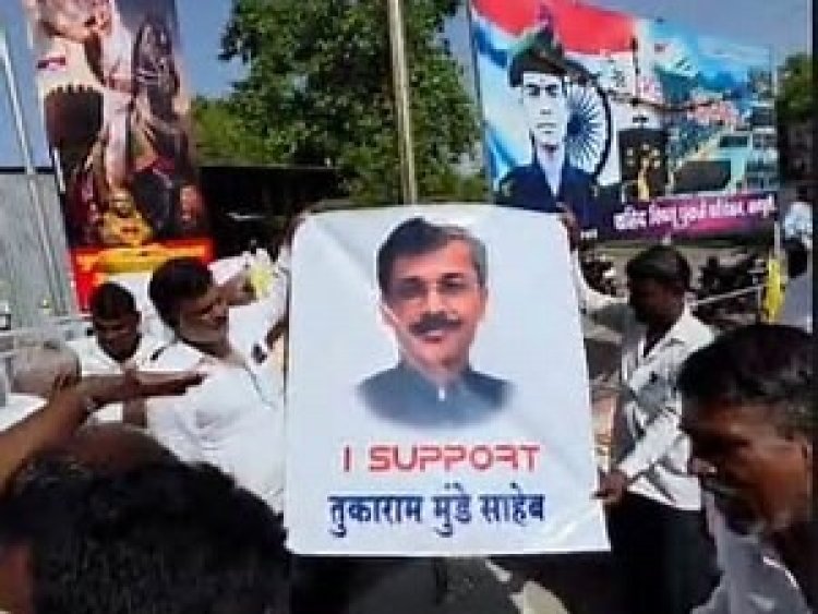 तुकाराम मुंढेंच्या धडक कारवायांमुळे विरोधक आक्रमक; समर्थनासाठी शेतकरी मैदानात