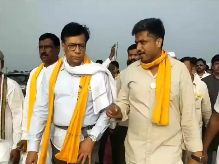 राजेंद्र पवार आंदोलनस्थळी भावूक; सरकारवर केली जोरदार टीका
