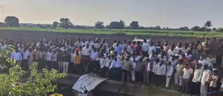 तांदुळवाडीजवळ भीषण अपघात; विहिरीत पिकअप कोसळून 8 जणांचा मृत्यू, जुन्या दुर्घटनेच्या आठवणी पुन्हा जाग्या