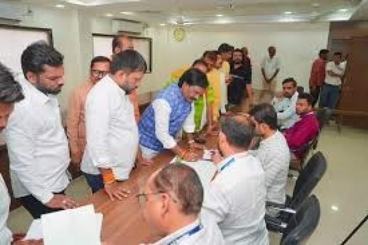 अंबादास दानवेंचा मोठा राजकीय डाव? मविआला धक्का देत महायुतीच्या पॅनलमधून निवडणूक
