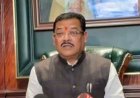 शरद पवार एनडीए  मध्ये जाणार? मुख्यमंत्री शिंदेंच्या दालनातील 'ती' बैठक आणि कर्जमाफीवरून कौतुकामुळे राजकीय वर्तुळात चर्चांना उधाण