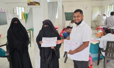 सामाजिक एकतेचे दर्शन! सिरत मोहल्ल्यातील भव्य शिबिरात महिलांसह तरुणांकडून  रक्तदान