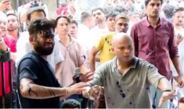 उपोषणाला बसलेल्या अभिजीत दीपकेंवर महिलेची शाईफेक; आंदोलनात घुसखोरीचा गंभीर आरोप