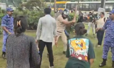 दिल्लीत 'चलो संसद' आंदोलनाला हिंसक वळण! विद्यार्थ्यांवर अमानुष लाठीमार