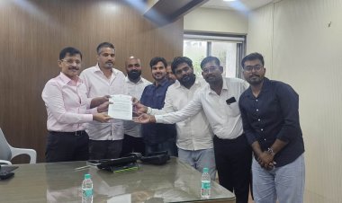 MPSC परीक्षा पेपरफुटीचा गंभीर आरोप: आमदार रोहित पवारांची तुकाराम मुंढेंच्या भेट, नेमकं काय म्हणाले अधिकारी?