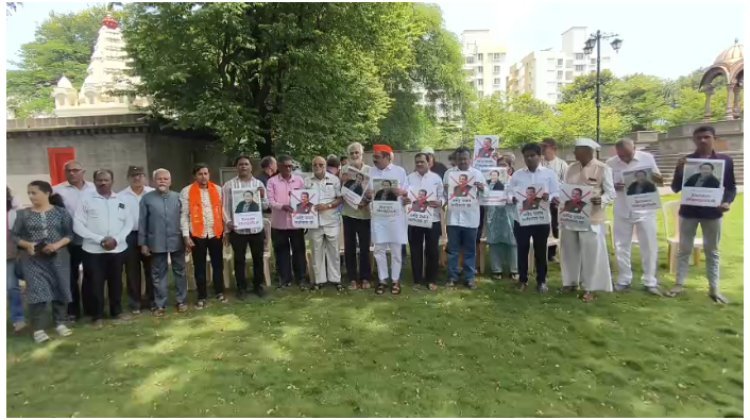 कोल्हापुरात इंडिया आघाडी आक्रमक! सोनम वांगचुक यांच्या उपोषणाला पाठिंबा देत शाहू समाधी स्थळी आंदोलन