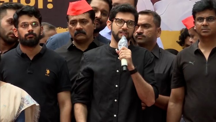 "देशाला अशिक्षित ठेवून 'अंधभक्त' बनवण्याचा भाजपचा डाव!"आदित्य ठाकरेंचा हल्लाबोल; 'शिवतीर्था'वरून एल्गार
