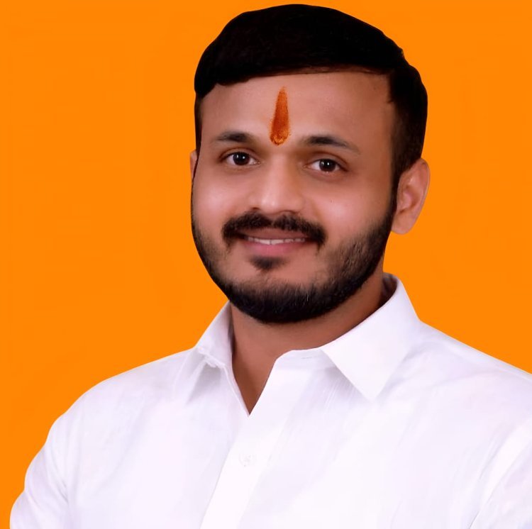 राजे साळुंखे चालुक्य राजवंश प्रतिष्ठानच्या महाराष्ट्र राज्य युवा अध्यक्षपदी प्रतिक साळुंखे यांची निवड