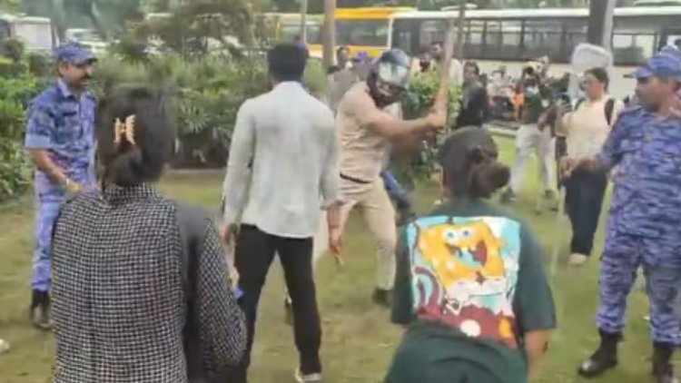 दिल्लीत 'चलो संसद' आंदोलनाला हिंसक वळण! विद्यार्थ्यांवर अमानुष लाठीमार
